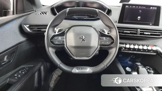 Peugeot 5008 second generation 2020 Черный из Кореи, фото 4