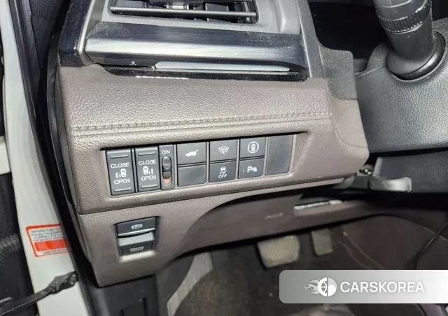 Honda Odyssey 2021 Белый из Кореи, фото 4