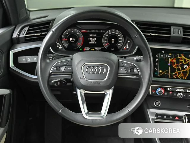 Audi Q3 (F3) 2023 Черный из Кореи, фото 4