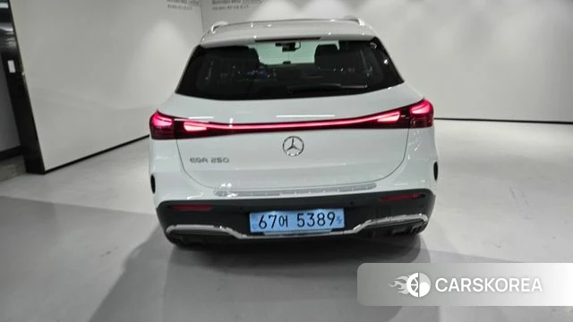 Mercedes-Benz EQA H243 2025 Белый из Кореи, фото 4