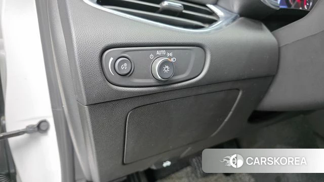 Chevrolet (GM Daewoo) The New Malibu 2019 Белый из Кореи, фото 4