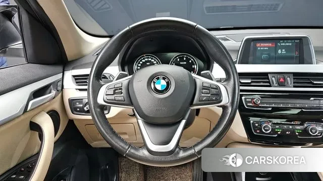 BMW X1 (F48) 2020 Серебристо-серый из Кореи, фото 4