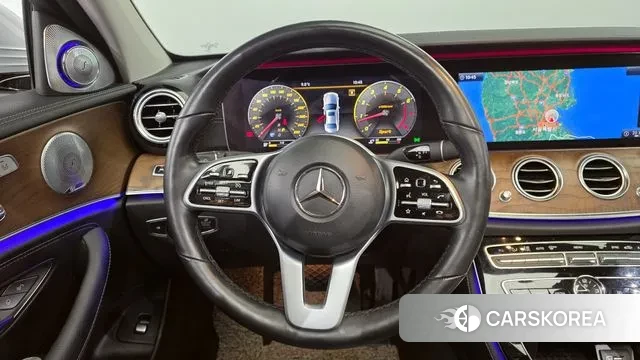 Mercedes-Benz E-Class W213 2018 Серебряный из Кореи, фото 4