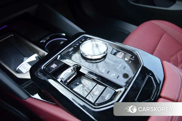 BMW 5 series 2025 Белый из Китая, фото 4