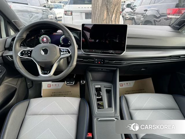 Volkswagen Golf 2025 Белый из Китая, фото 4