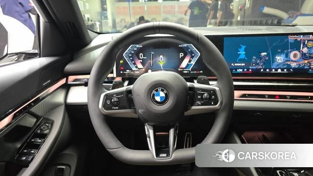 BMW 5 Series (G60) 2025 Белый из Кореи, фото 4
