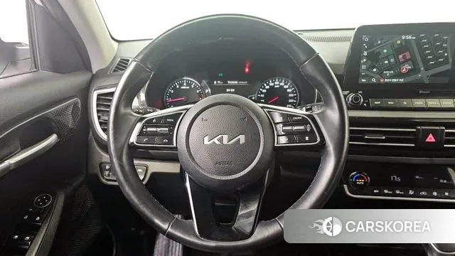 Kia Seltos 2022 Белый из Кореи, фото 4