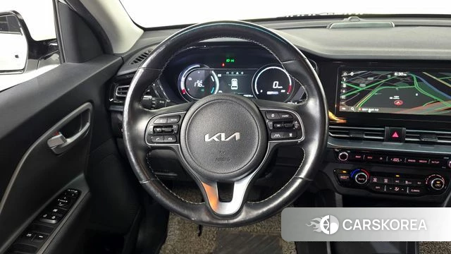 Kia Niro Plus 2022 Белый из Кореи, фото 4