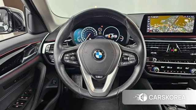 BMW 5 Series (G30) 2019 Черный из Кореи, фото 4