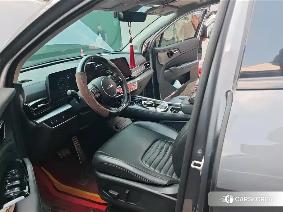 Kia Sportage 2024 Silver/gray из Китая, фото 4