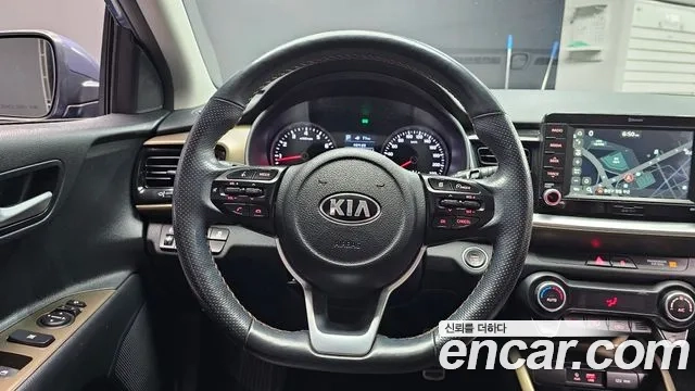 Kia Stonic 2018 Синий из Кореи, фото 4