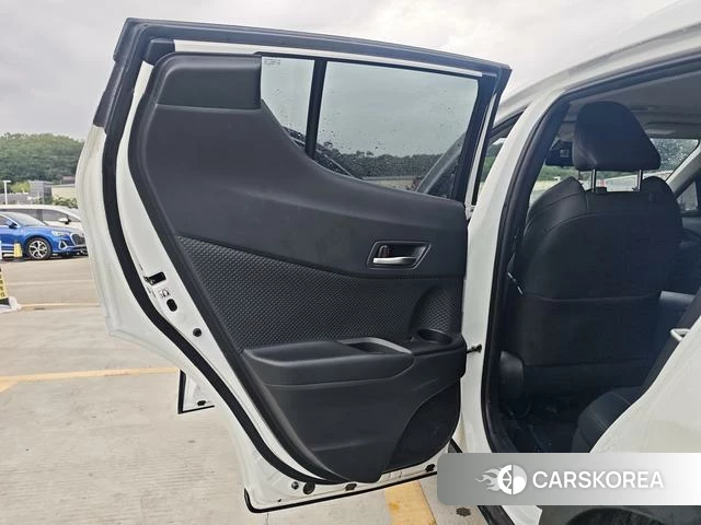 Toyota C-HR 2024 Белый из Китая, фото 4