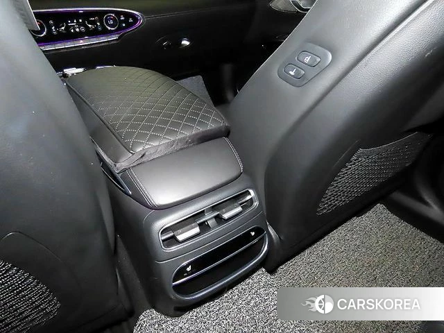 Genesis GV70 2021 Черный из Кореи, фото 4