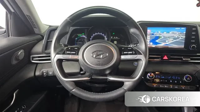 Hyundai Avante Hybrid (CN7) 2022 Белый из Кореи, фото 4