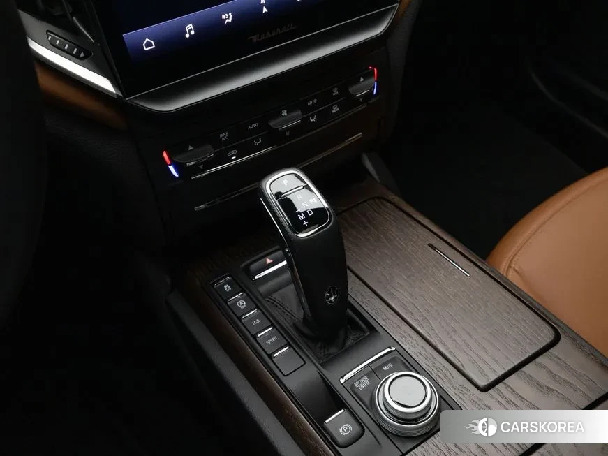 Maserati Ghibli 2023 Синий из Кореи, фото 4