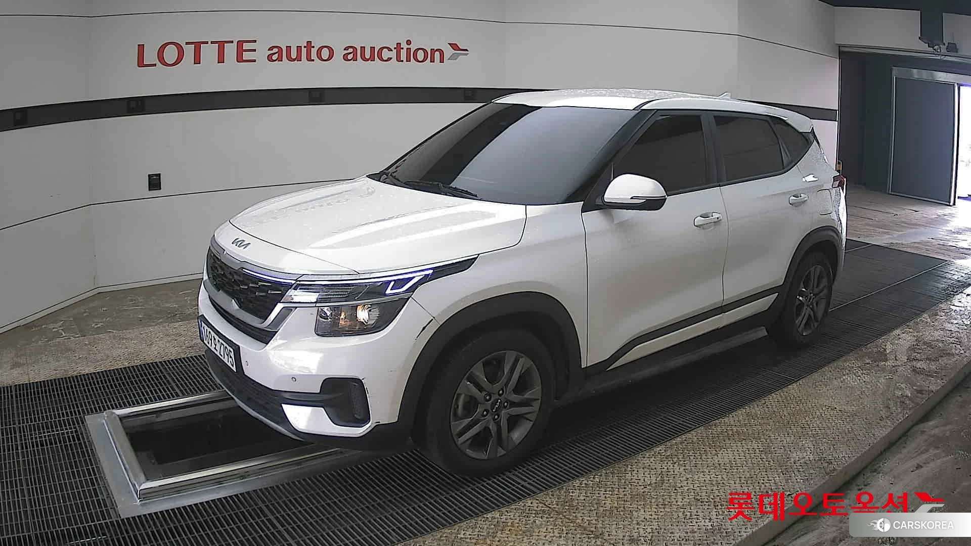 Kia Seltos 2023 Snow White Pearl из Кореи, фото 4