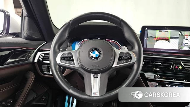 BMW 5 Series (G30) 2023 Белый из Кореи, фото 4
