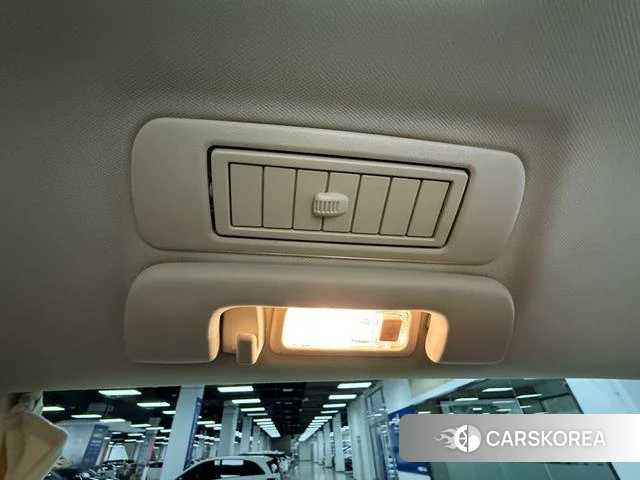 Buick GL8 2023 Белый из Китая, фото 4