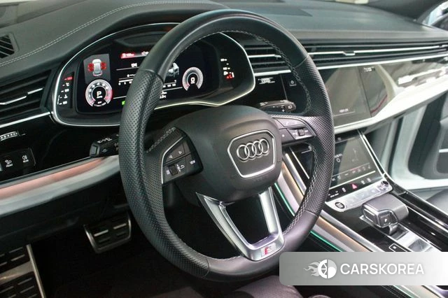 Audi Q8 (4M) 2023 Белый из Кореи, фото 4