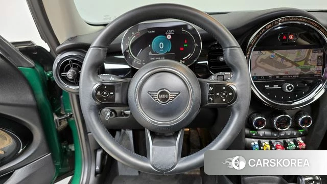 Mini Cooper 2022 Зеленый из Кореи, фото 4