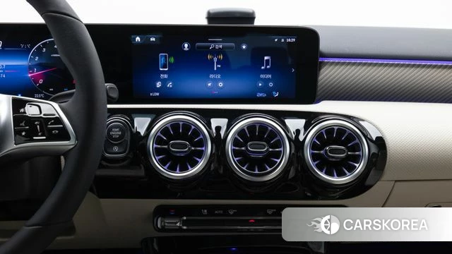 Mercedes-Benz A-Class W177 2025 Серебряный из Кореи, фото 4