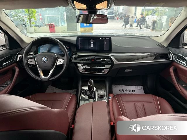 BMW 5 series 2022 Белый из Китая, фото 4