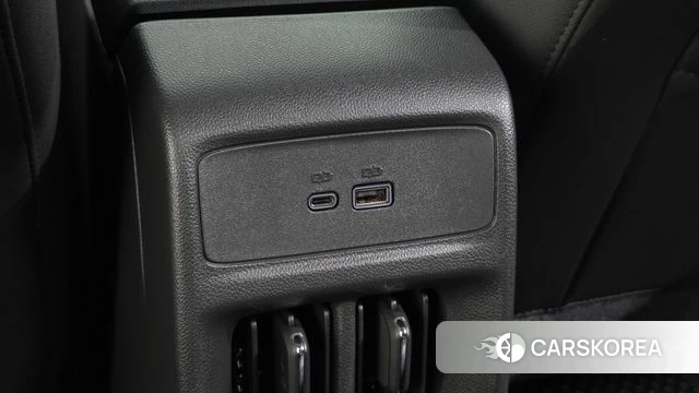 Chevrolet (GM Daewoo) Trax Crossover 2024 Черный из Кореи, фото 4