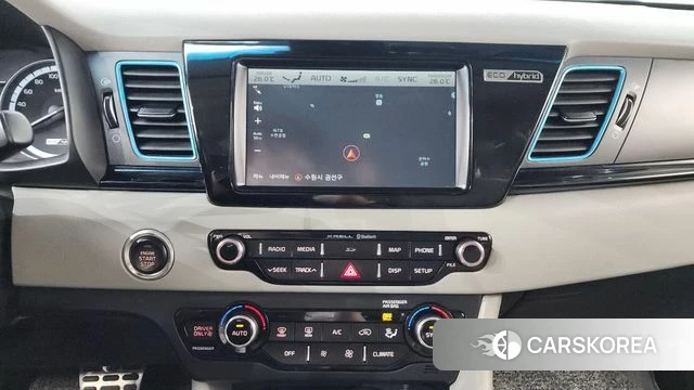 Kia Niro 2018 Белый из Кореи, фото 4