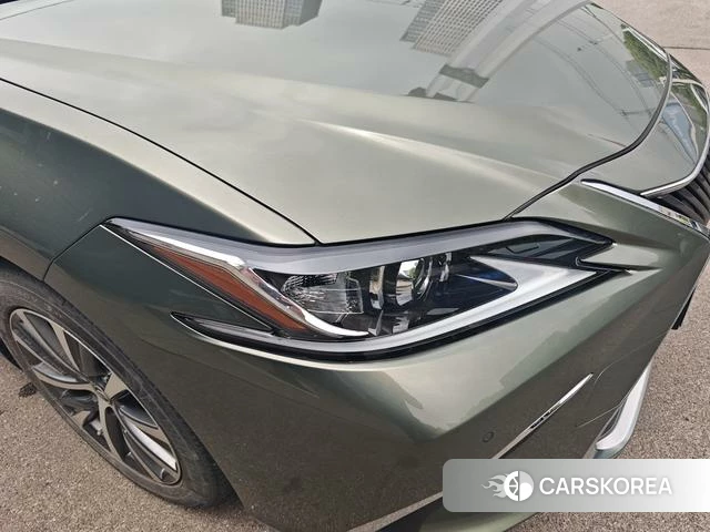 Lexus ES 2021 Зеленый из Китая, фото 4