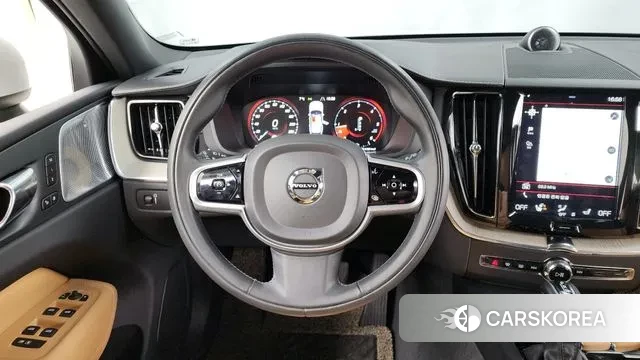 Volvo XC60 second Generation 2019 Белый из Кореи, фото 4