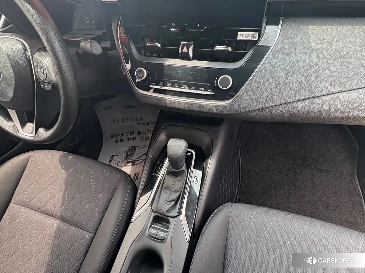Toyota Corolla 2023 Белый из Китая, фото 4