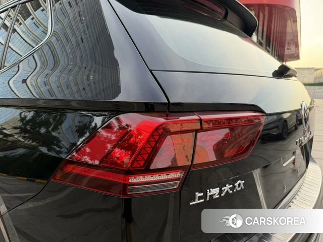 Volkswagen Tiguan L 2021 Черный из Китая, фото 4