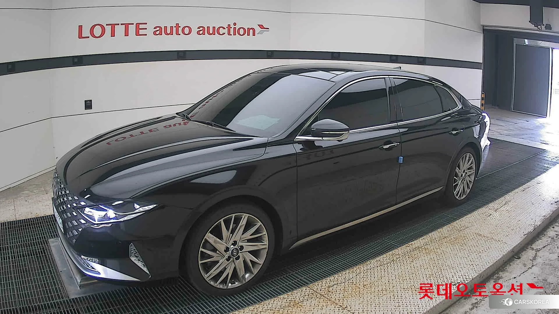 Hyundai Grandeur 2022 Midnight Black Pearl из Кореи, фото 4