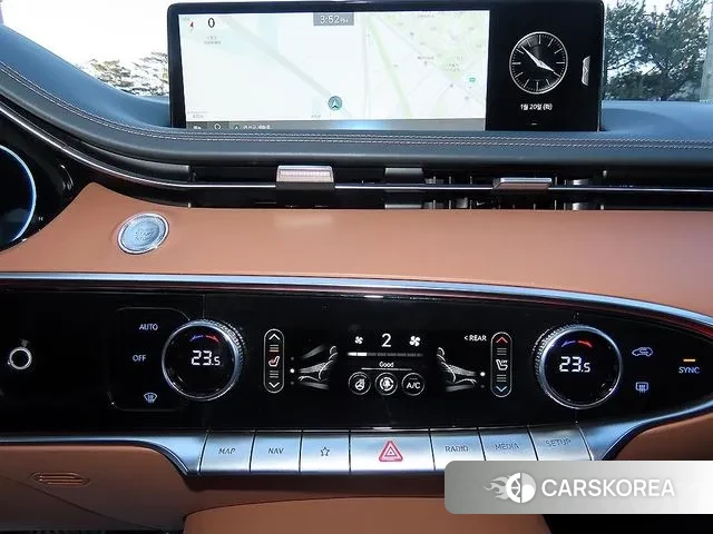 Genesis GV70 2023 Белый из Кореи, фото 4