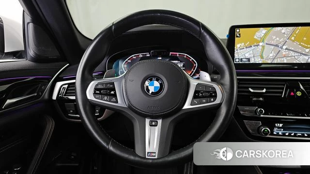 BMW 5 Series (G30) 2023 Белый из Кореи, фото 4