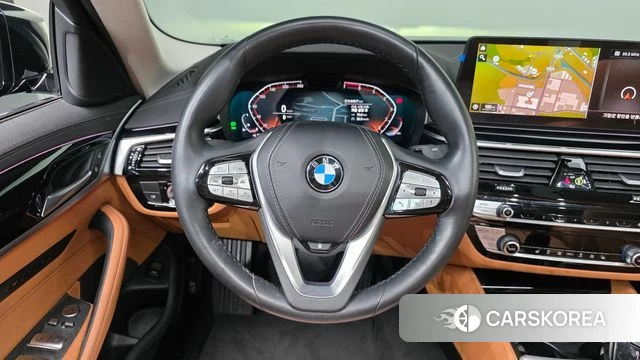 BMW 5 Series (G30) 2022 Черный из Кореи, фото 4