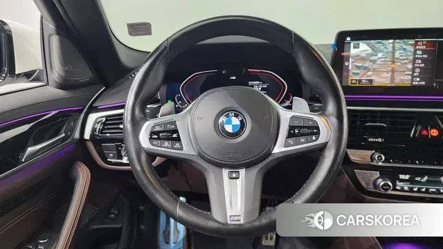 BMW 5 Series (G30) 2022 Белый из Кореи, фото 4