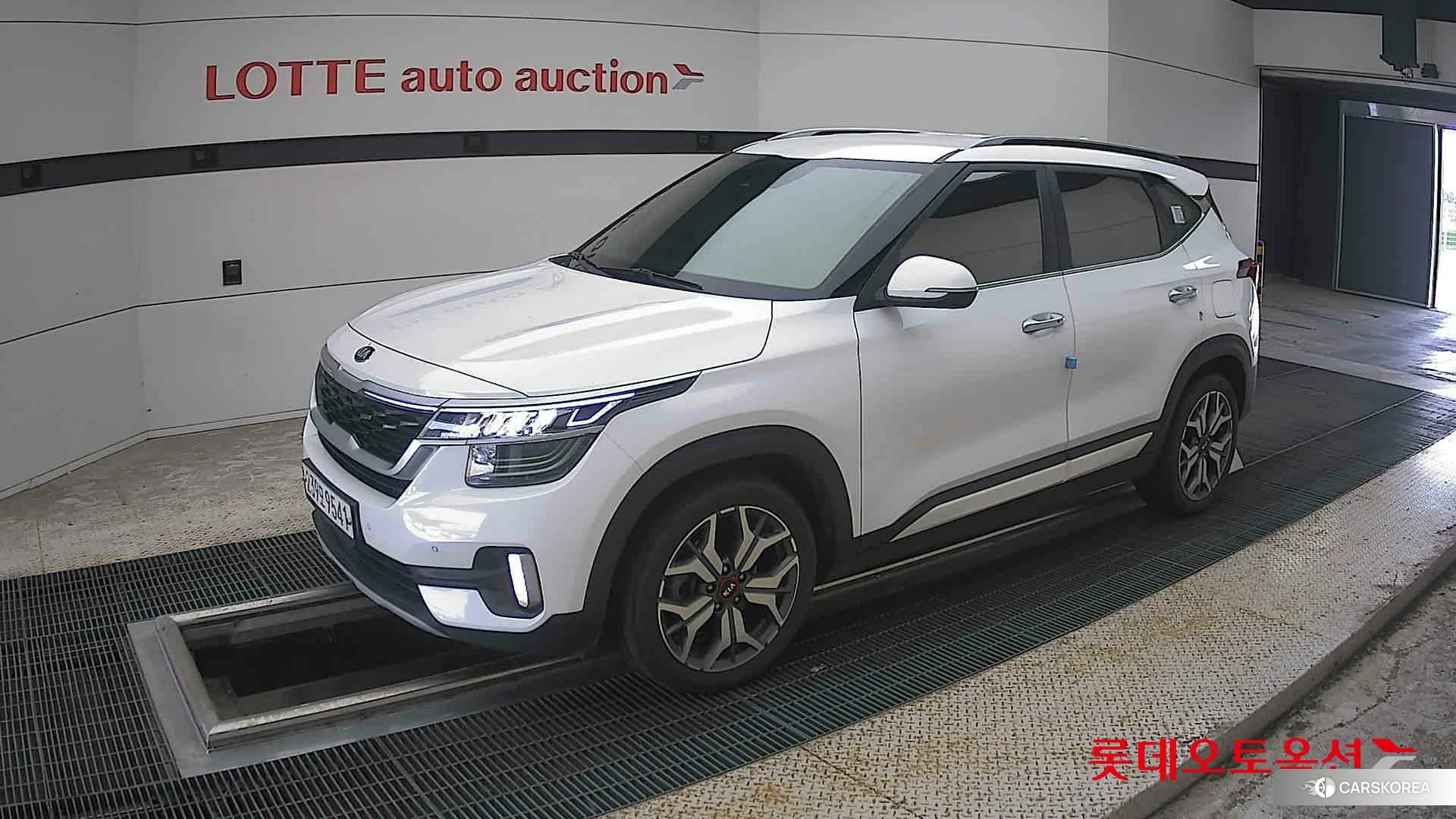 Kia Seltos 2021 Белый из Кореи, фото 4