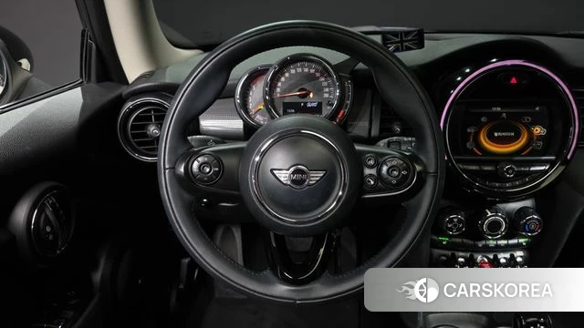 Mini Cooper D 2018 Жемчужный цвет из Кореи, фото 4