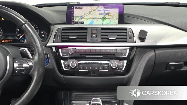 BMW 3 Series (F30) 2018 Белый из Кореи, фото 4