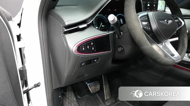 Genesis GV70 2023 Белый из Кореи, фото 4