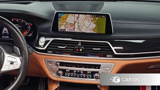 BMW 7 Series (G11) 2020 Жемчужный цвет из Кореи, фото 4