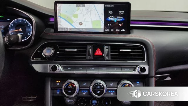Genesis The New G70 2021 Белый из Кореи, фото 4