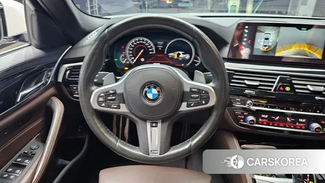 BMW 5 Series (G30) 2018 Белый из Кореи, фото 4