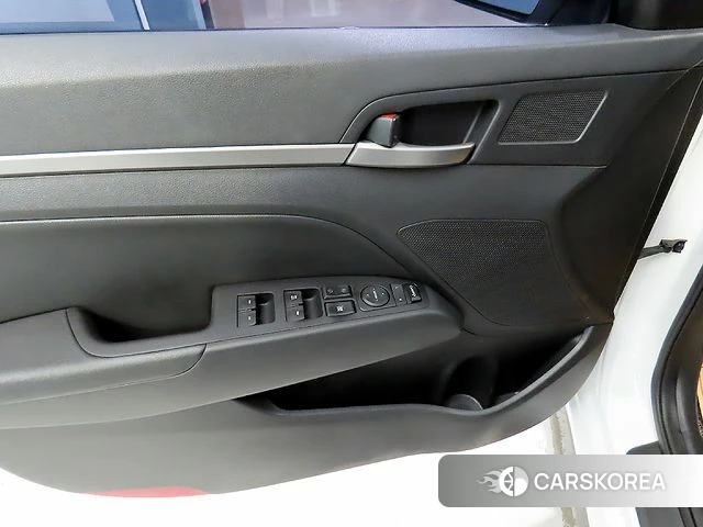 Hyundai Avante AD 2018 Белый из Кореи, фото 4