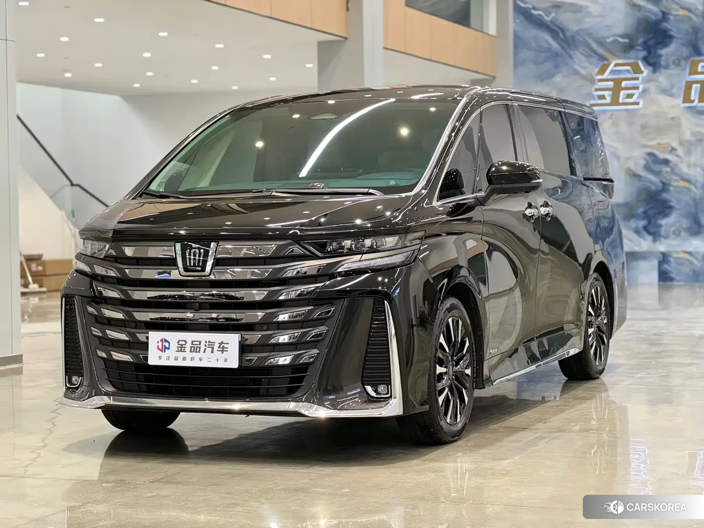Toyota Vellfire 2023 Черный из Китая, фото 4