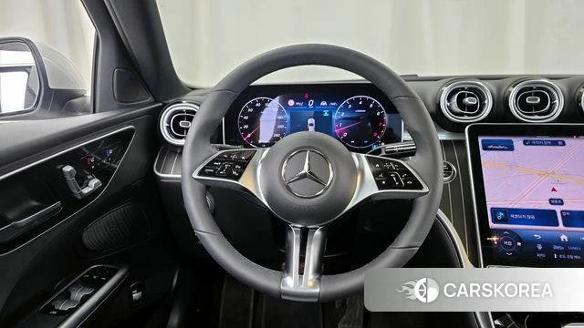 Mercedes-Benz C-Class W206 2025 Белый из Кореи, фото 4
