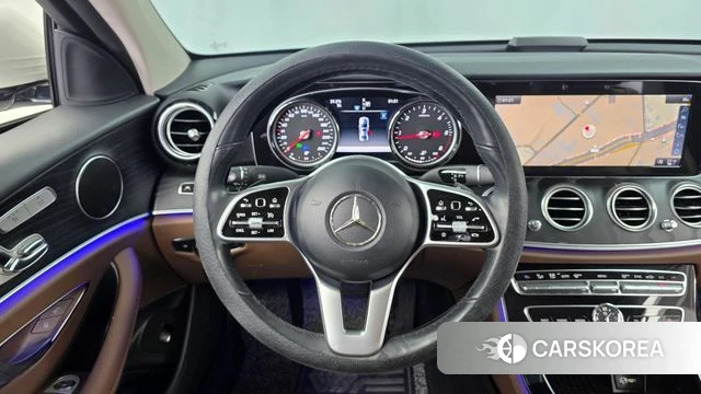 Mercedes-Benz E-Class W213 2018 Белый из Кореи, фото 4