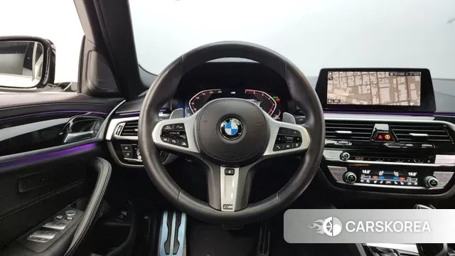 BMW 5 Series (G30) 2020 Белый из Кореи, фото 4