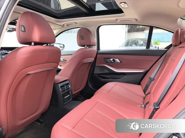 BMW 3 series 2024 Черный из Китая, фото 4